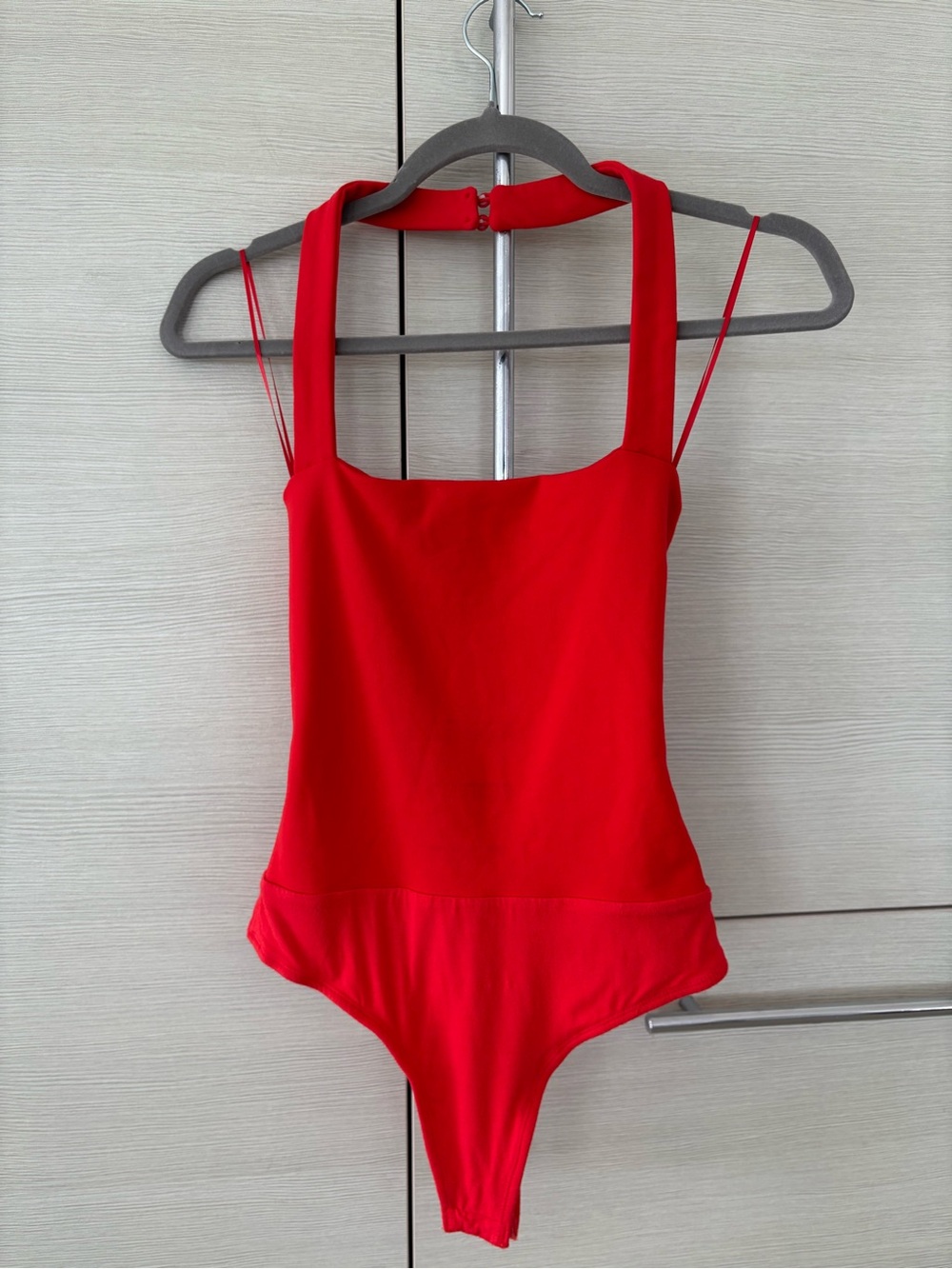 Superdown Reece Halter Bodysuit in Red - Picture 7 of 17